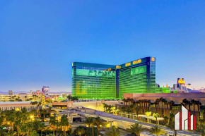 MGM Signature-07-620 1Br 2Ba Balcony Suite